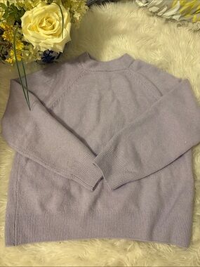Crewneck Sweater - Light Lavender